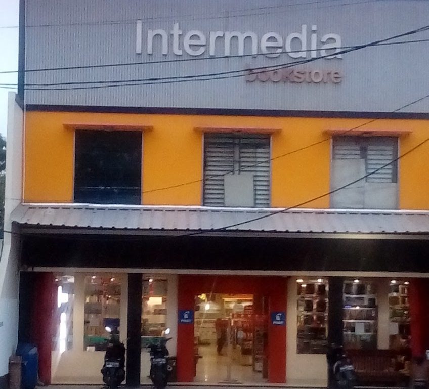 Intermedia Book Store - Wisma Asri