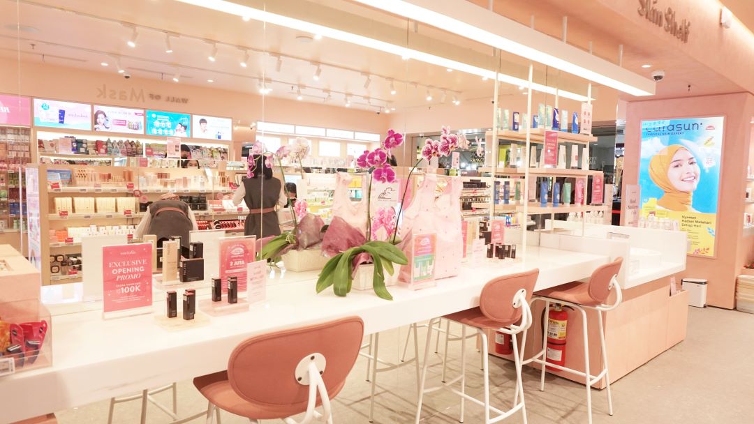 Sociolla Store Ratu Indah Makassar Toko Kosmetik di Makassar Terdekat - c